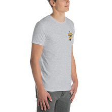 Load image into Gallery viewer, Gitaarmannen, de podcast Short-Sleeve Unisex T-Shirt